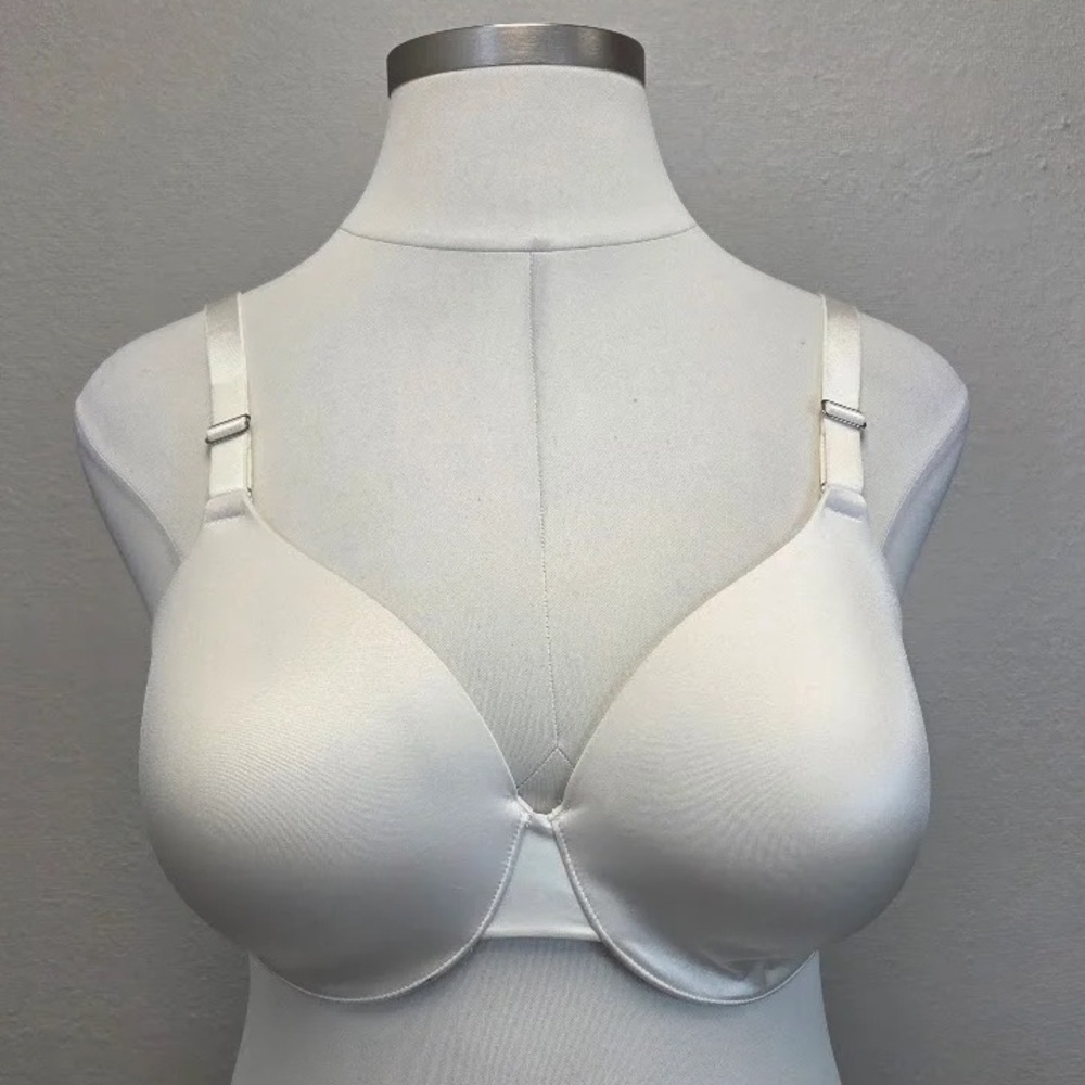 Soma Cream Smoothing Bra - Size 38DDD